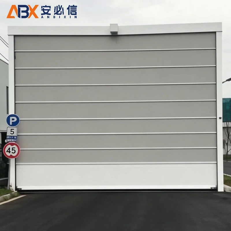 吐鲁番机库门